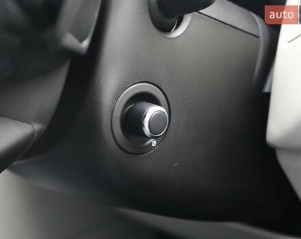 Чорний Ленд Ровер Рендж Ровер, об'ємом двигуна 5 л та пробігом 154 тис. км за 55000 $, фото 26 на Automoto.ua