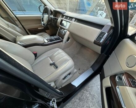 Чорний Ленд Ровер Рендж Ровер, об'ємом двигуна 3 л та пробігом 212 тис. км за 28000 $, фото 9 на Automoto.ua