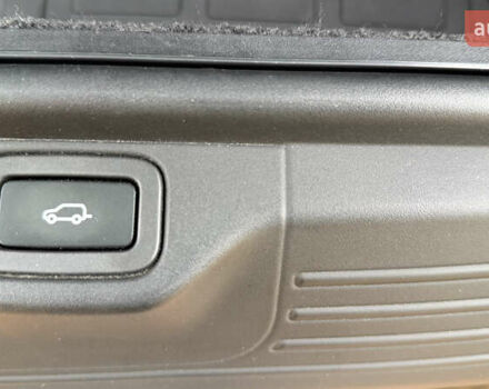 Чорний Ленд Ровер Рендж Ровер, об'ємом двигуна 5 л та пробігом 103 тис. км за 62000 $, фото 54 на Automoto.ua