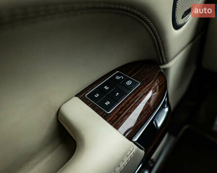 Чорний Ленд Ровер Рендж Ровер, об'ємом двигуна 4.4 л та пробігом 157 тис. км за 46153 $, фото 18 на Automoto.ua