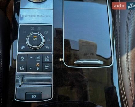 Чорний Ленд Ровер Рендж Ровер, об'ємом двигуна 4.4 л та пробігом 168 тис. км за 49840 $, фото 28 на Automoto.ua