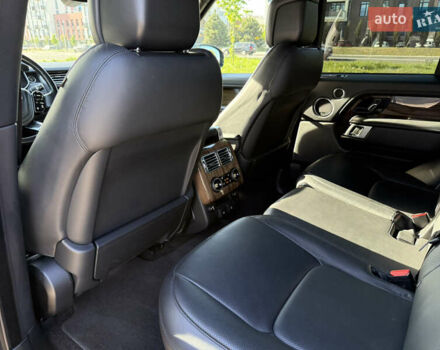 Чорний Ленд Ровер Рендж Ровер, об'ємом двигуна 2.99 л та пробігом 175 тис. км за 49999 $, фото 10 на Automoto.ua