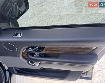 Чорний Ленд Ровер Рендж Ровер, об'ємом двигуна 5 л та пробігом 194 тис. км за 58000 $, фото 28 на Automoto.ua