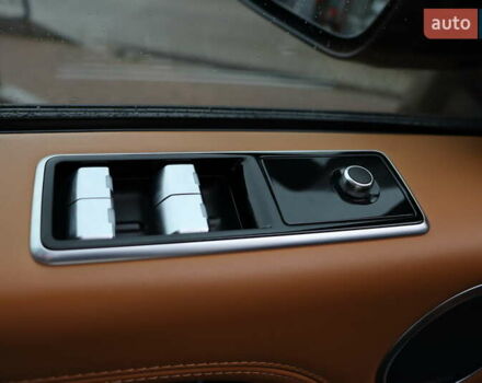 Чорний Ленд Ровер Рендж Ровер, об'ємом двигуна 3 л та пробігом 129 тис. км за 63900 $, фото 14 на Automoto.ua