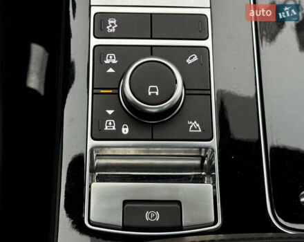 Чорний Ленд Ровер Рендж Ровер, об'ємом двигуна 5 л та пробігом 48 тис. км за 59900 $, фото 25 на Automoto.ua