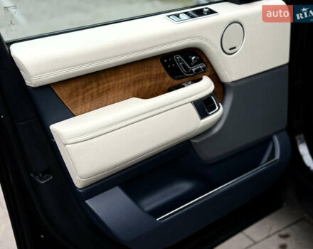 Черный Ленд Ровер Рендж Ровер, объемом двигателя 4.37 л и пробегом 81 тыс. км за 70000 $, фото 21 на Automoto.ua