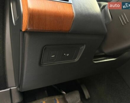 Чорний Ленд Ровер Рендж Ровер, об'ємом двигуна 2.99 л та пробігом 138 тис. км за 53990 $, фото 17 на Automoto.ua