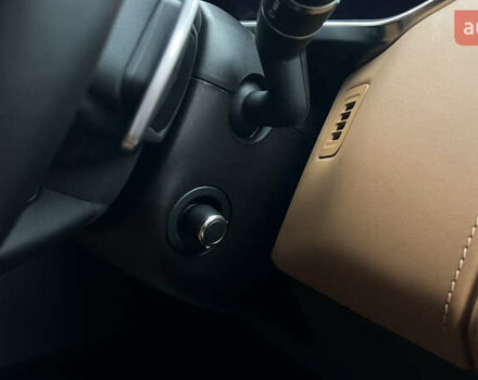 Черный Ленд Ровер Рендж Ровер, объемом двигателя 4.37 л и пробегом 90 тыс. км за 69000 $, фото 59 на Automoto.ua