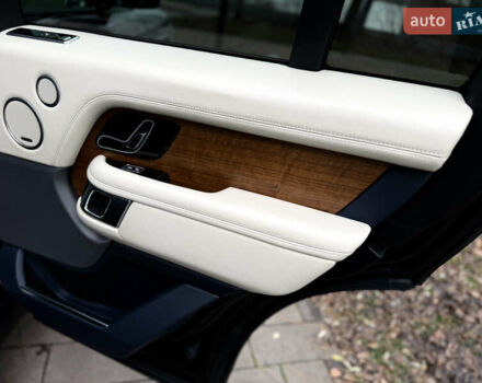 Черный Ленд Ровер Рендж Ровер, объемом двигателя 4.37 л и пробегом 81 тыс. км за 70000 $, фото 36 на Automoto.ua