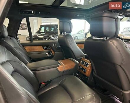 Ленд Ровер Рендж Ровер 2018 в Киеве на Automoto.ua Черный Ленд Ровер Рендж Ровер, объемом двигателя 2.99 л и пробегом 59 тыс. км за 74900 $, фото 19 на Automoto.ua