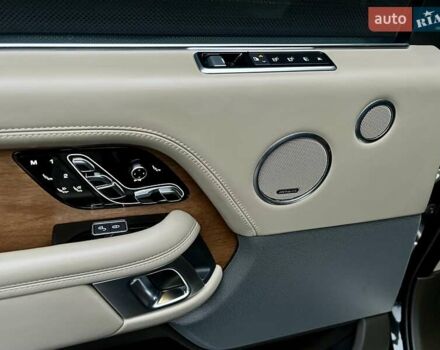 Чорний Ленд Ровер Рендж Ровер, об'ємом двигуна 2.99 л та пробігом 199 тис. км за 57900 $, фото 33 на Automoto.ua