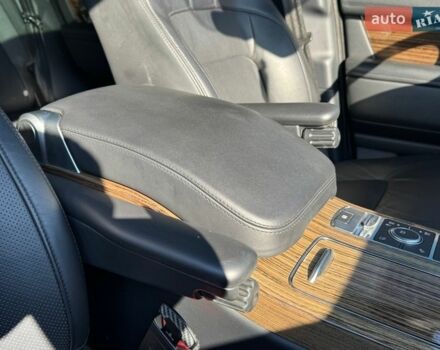 Чорний Ленд Ровер Рендж Ровер, об'ємом двигуна 5 л та пробігом 194 тис. км за 48900 $, фото 36 на Automoto.ua