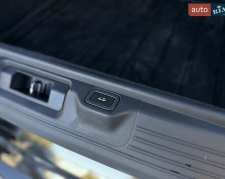 Черный Ленд Ровер Рендж Ровер, объемом двигателя 2.99 л и пробегом 174 тыс. км за 50990 $, фото 63 на Automoto.ua