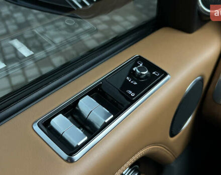 Черный Ленд Ровер Рендж Ровер, объемом двигателя 4.37 л и пробегом 90 тыс. км за 69000 $, фото 23 на Automoto.ua