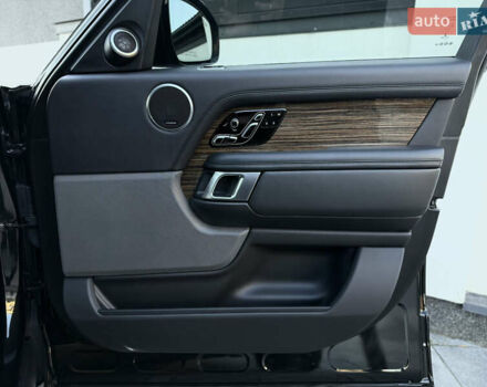 Чорний Ленд Ровер Рендж Ровер, об'ємом двигуна 2.99 л та пробігом 174 тис. км за 58900 $, фото 71 на Automoto.ua