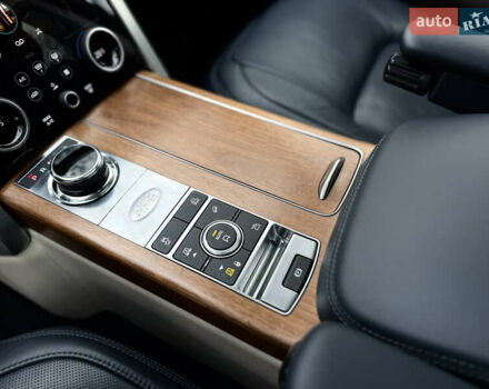 Черный Ленд Ровер Рендж Ровер, объемом двигателя 4.37 л и пробегом 81 тыс. км за 70000 $, фото 24 на Automoto.ua