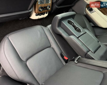 Чорний Ленд Ровер Рендж Ровер, об'ємом двигуна 2.99 л та пробігом 132 тис. км за 52900 $, фото 36 на Automoto.ua