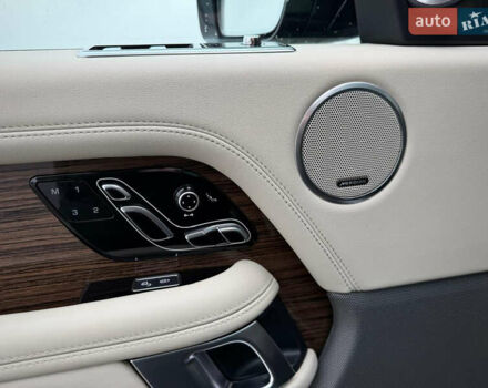 Чорний Ленд Ровер Рендж Ровер, об'ємом двигуна 2.99 л та пробігом 132 тис. км за 52900 $, фото 33 на Automoto.ua