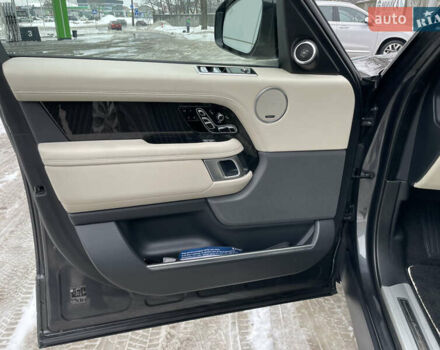 Чорний Ленд Ровер Рендж Ровер, об'ємом двигуна 5 л та пробігом 93 тис. км за 70000 $, фото 14 на Automoto.ua