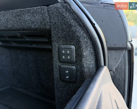 Чорний Ленд Ровер Рендж Ровер, об'ємом двигуна 2.99 л та пробігом 174 тис. км за 58900 $, фото 65 на Automoto.ua