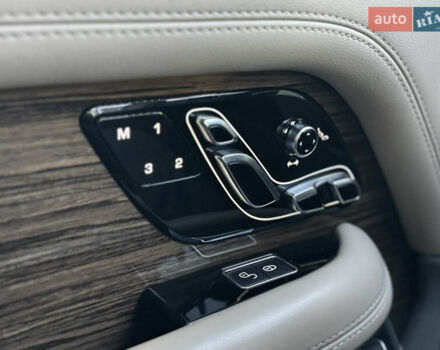 Черный Ленд Ровер Рендж Ровер, объемом двигателя 3 л и пробегом 136 тыс. км за 52000 $, фото 14 на Automoto.ua