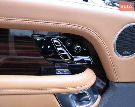 Чорний Ленд Ровер Рендж Ровер, об'ємом двигуна 3 л та пробігом 129 тис. км за 63900 $, фото 13 на Automoto.ua