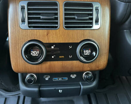 Чорний Ленд Ровер Рендж Ровер, об'ємом двигуна 2.99 л та пробігом 136 тис. км за 54999 $, фото 18 на Automoto.ua