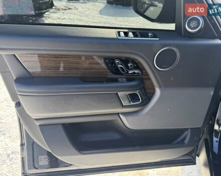 Чорний Ленд Ровер Рендж Ровер, об'ємом двигуна 5 л та пробігом 194 тис. км за 58000 $, фото 61 на Automoto.ua