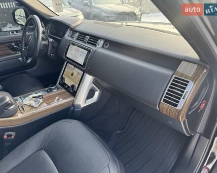 Чорний Ленд Ровер Рендж Ровер, об'ємом двигуна 5 л та пробігом 194 тис. км за 58000 $, фото 43 на Automoto.ua