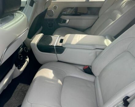Черный Ленд Ровер Рендж Ровер, объемом двигателя 5 л и пробегом 97 тыс. км за 55000 $, фото 31 на Automoto.ua