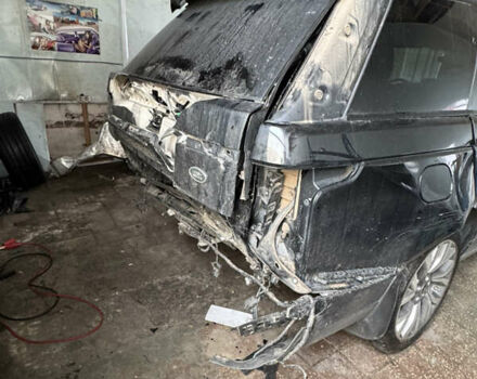 Черный Ленд Ровер Рендж Ровер, объемом двигателя 4.4 л и пробегом 103 тыс. км за 42000 $, фото 11 на Automoto.ua