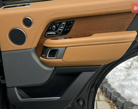 Черный Ленд Ровер Рендж Ровер, объемом двигателя 4.37 л и пробегом 90 тыс. км за 69000 $, фото 49 на Automoto.ua