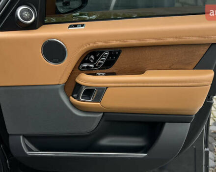 Черный Ленд Ровер Рендж Ровер, объемом двигателя 4.37 л и пробегом 90 тыс. км за 69000 $, фото 51 на Automoto.ua