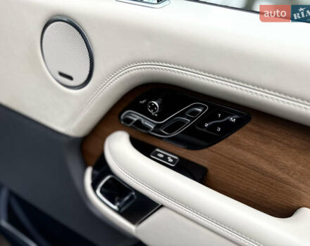 Черный Ленд Ровер Рендж Ровер, объемом двигателя 4.37 л и пробегом 81 тыс. км за 70000 $, фото 43 на Automoto.ua