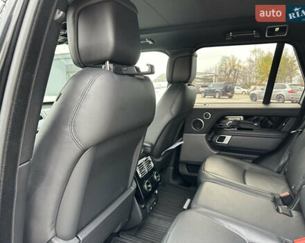 Чорний Ленд Ровер Рендж Ровер, об'ємом двигуна 4.37 л та пробігом 130 тис. км за 73500 $, фото 5 на Automoto.ua