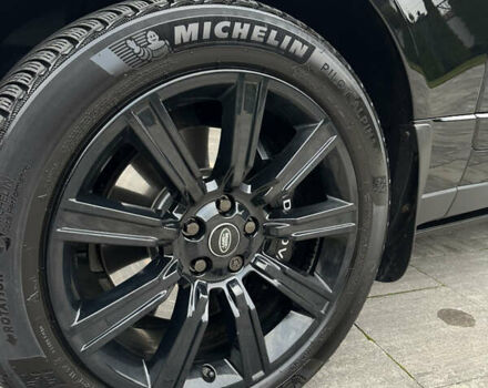 Черный Ленд Ровер Рендж Ровер, объемом двигателя 4.4 л и пробегом 193 тыс. км за 62000 $, фото 11 на Automoto.ua