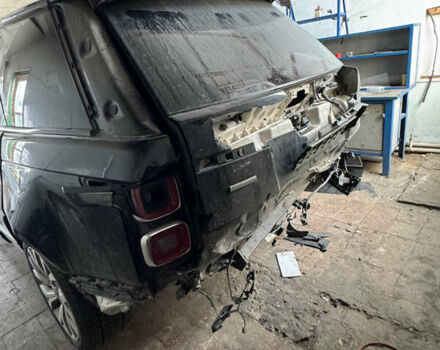Черный Ленд Ровер Рендж Ровер, объемом двигателя 4.4 л и пробегом 103 тыс. км за 42000 $, фото 10 на Automoto.ua