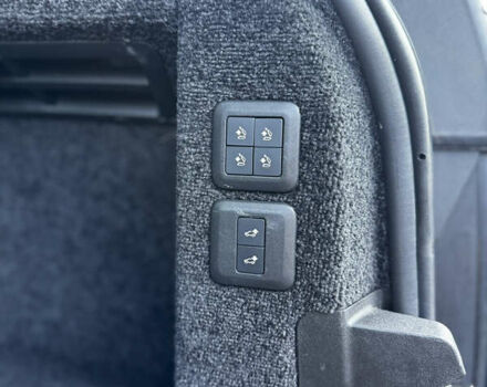 Черный Ленд Ровер Рендж Ровер, объемом двигателя 2.99 л и пробегом 136 тыс. км за 53999 $, фото 21 на Automoto.ua