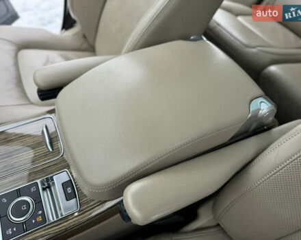 Чорний Ленд Ровер Рендж Ровер, об'ємом двигуна 3 л та пробігом 130 тис. км за 46500 $, фото 52 на Automoto.ua