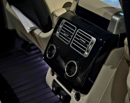 Чорний Ленд Ровер Рендж Ровер, об'ємом двигуна 3 л та пробігом 99 тис. км за 74000 $, фото 6 на Automoto.ua