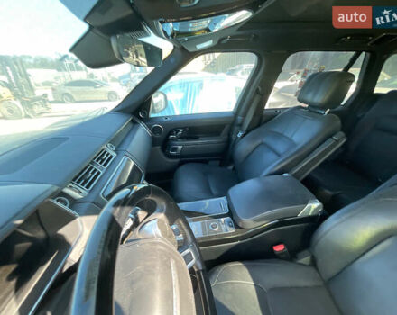 Чорний Ленд Ровер Рендж Ровер, об'ємом двигуна 3 л та пробігом 131 тис. км за 30000 $, фото 24 на Automoto.ua