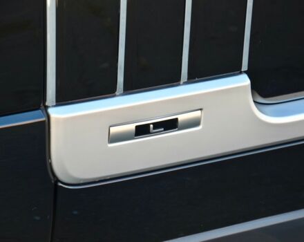 Чорний Ленд Ровер Рендж Ровер, об'ємом двигуна 5 л та пробігом 0 тис. км за 275000 $, фото 14 на Automoto.ua