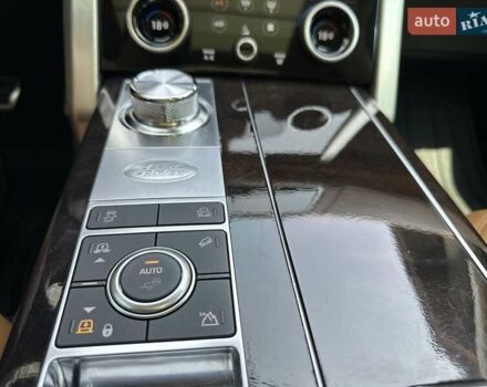 Чорний Ленд Ровер Рендж Ровер, об'ємом двигуна 5 л та пробігом 75 тис. км за 87000 $, фото 46 на Automoto.ua