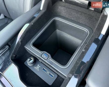 Чорний Ленд Ровер Рендж Ровер, об'ємом двигуна 5 л та пробігом 163 тис. км за 63000 $, фото 53 на Automoto.ua