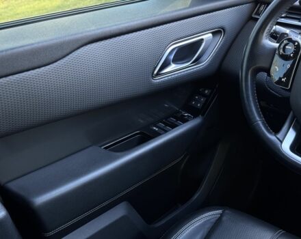 Чорний Ленд Ровер Рендж Ровер, об'ємом двигуна 2 л та пробігом 90 тис. км за 35500 $, фото 16 на Automoto.ua