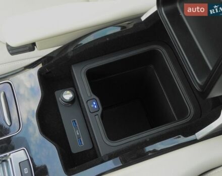Чорний Ленд Ровер Рендж Ровер, об'ємом двигуна 4.37 л та пробігом 115 тис. км за 112000 $, фото 27 на Automoto.ua