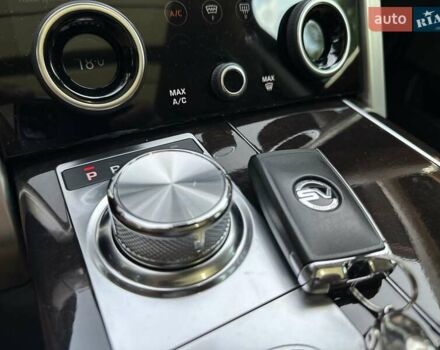 Чорний Ленд Ровер Рендж Ровер, об'ємом двигуна 5 л та пробігом 75 тис. км за 87000 $, фото 43 на Automoto.ua