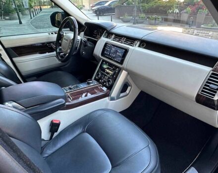 Чорний Ленд Ровер Рендж Ровер, об'ємом двигуна 4.4 л та пробігом 99 тис. км за 76900 $, фото 8 на Automoto.ua