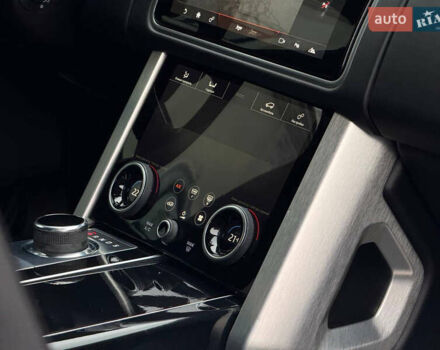Ленд Ровер Рендж Ровер 2019 у Чернівцях на Automoto.ua Чорний Ленд Ровер Рендж Ровер, об'ємом двигуна 2.99 л та пробігом 142 тис. км за 62000 $, фото 17 на Automoto.ua
