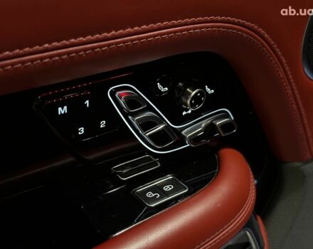 Чорний Ленд Ровер Рендж Ровер, об'ємом двигуна 5 л та пробігом 97 тис. км за 67490 $, фото 12 на Automoto.ua